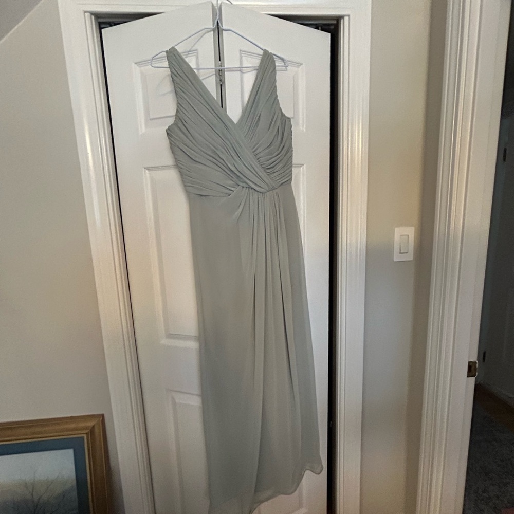 Dessy light green (dahlia) size 4 bridesmaid dress, worn once